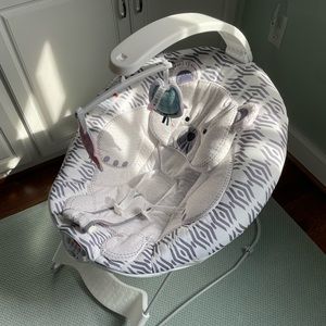 Fisher Price See and Soothe Bouncer